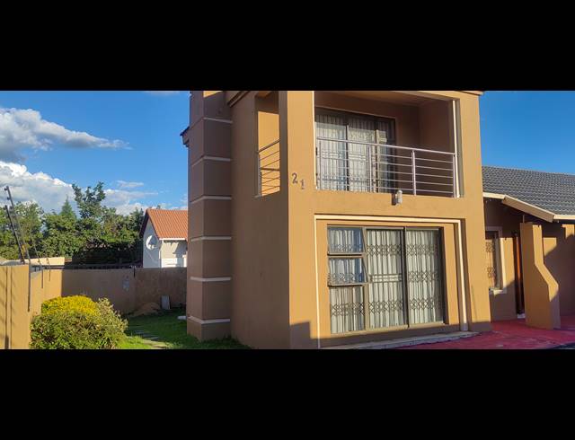 3 BEDROOM HOUSE FOR SALE IN ORMONDE